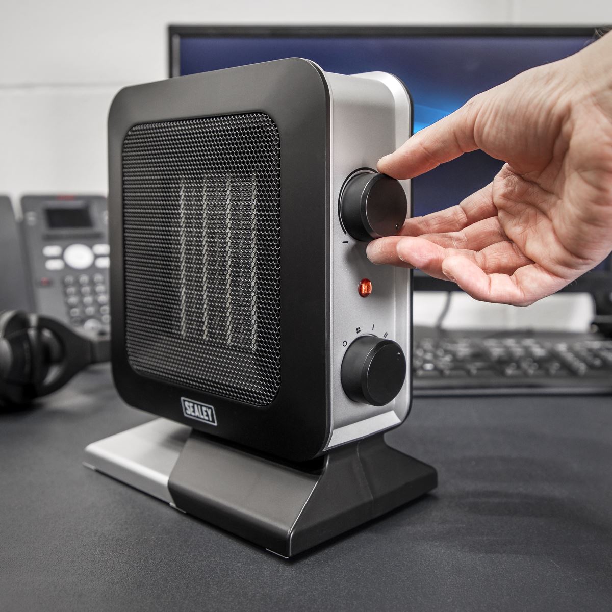 Sealey CH2013 Ceramic Fan Heater 1400W/230V 2 Heat Settings Sealey