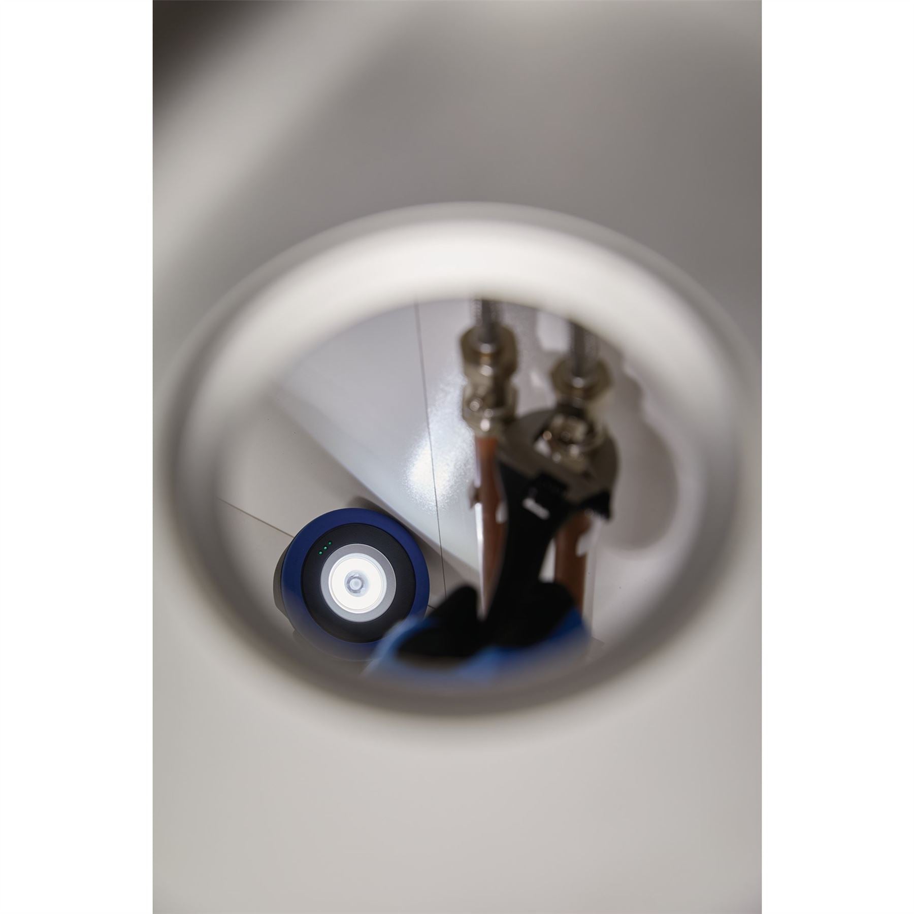 Draper 65688 Expert COB/SMD LED Wireless/USB Rechargeable Mini Flood Light 7W 670 Lumens USB-C Cable Supplied Draper