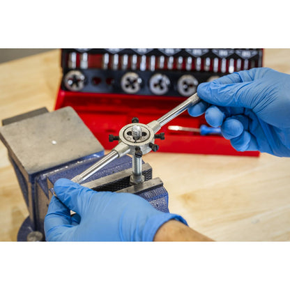 Sealey AK3015 Tap & Die Set 32pc Split Dies Metric Sealey