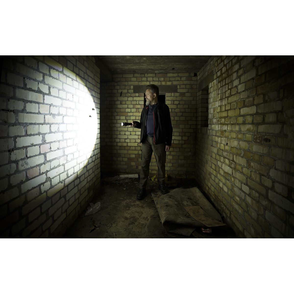 Sealey LED4494 Aluminium Torch 60W COB LED Adjustable Focus Rechargeable with USB Port Sealey