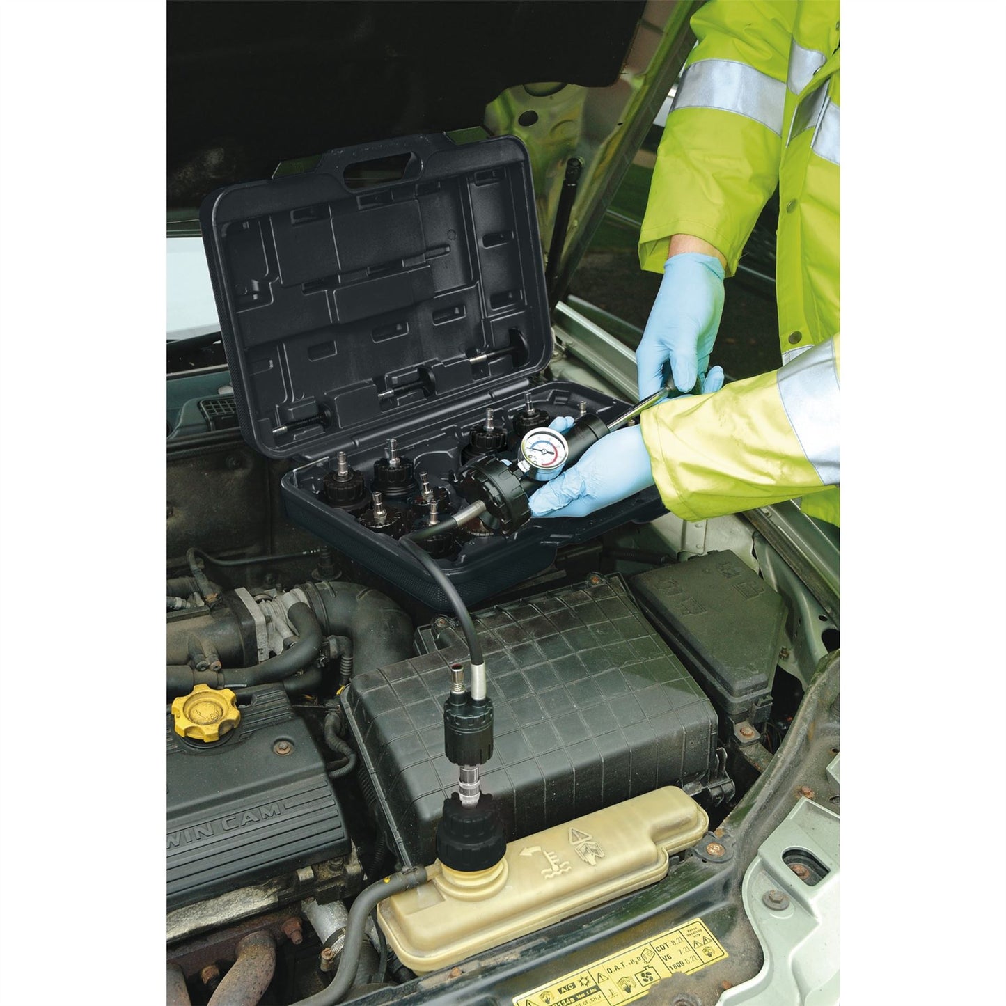 Draper 23420 Radiator and Cap Pressure Test Kit 32 Piece Draper