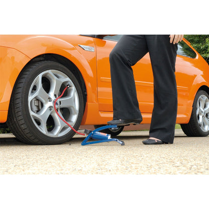 Draper 14172 Single Cylinder Foot Pump with Pressure Gauge Draper