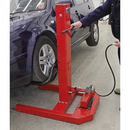 Sealey AVR1500FP Air/Hydraulic Vehicle Lift with Foot Pedal 1.5 Tonne Sealey