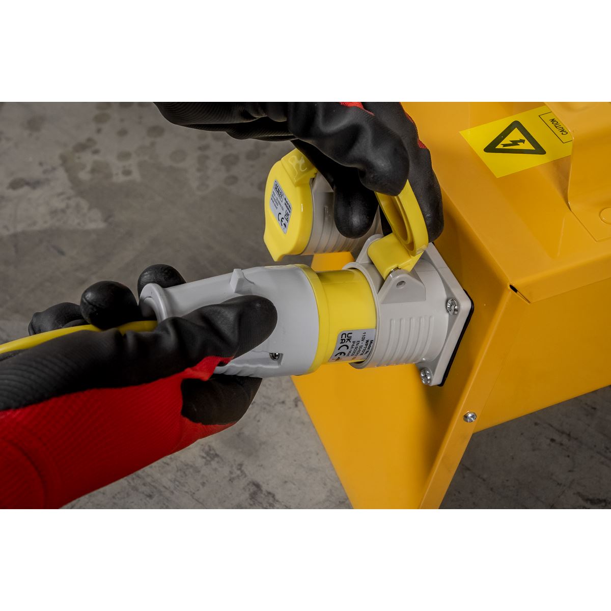 Sealey WSSB16 CEE 4-Way Splitter Box 1.5mm Cable 16A Plug Sealey