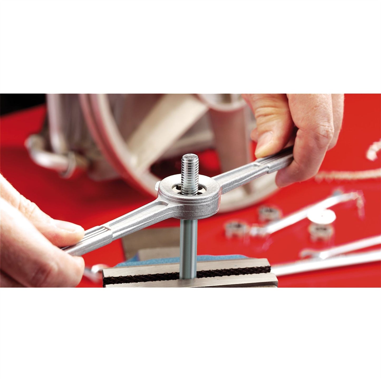 Draper 79197 Circular Metric Die and Holder Set 6 Piece Draper