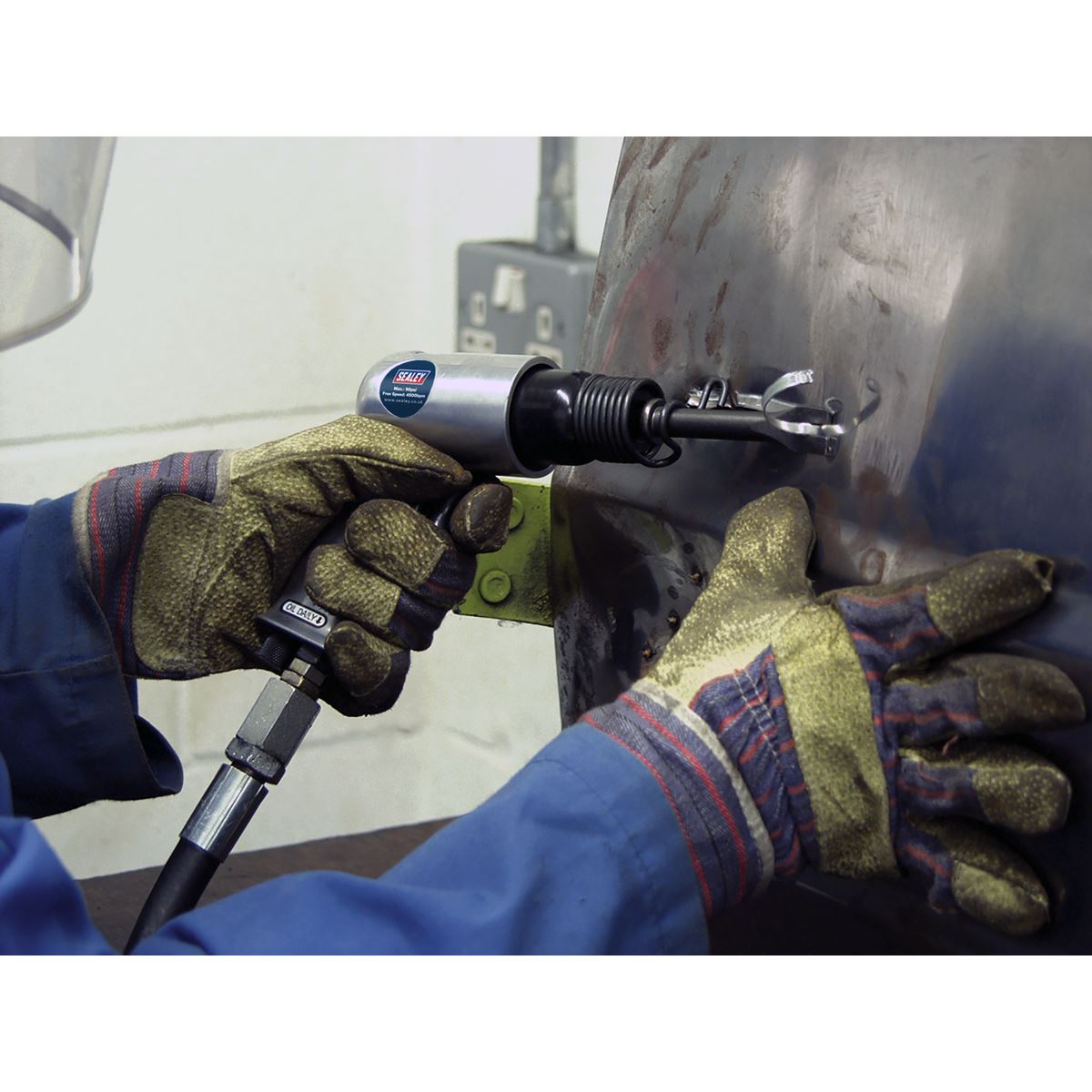 Sealey SA12/S Air Hammer Kit with Chisels Medium Stroke Sealey