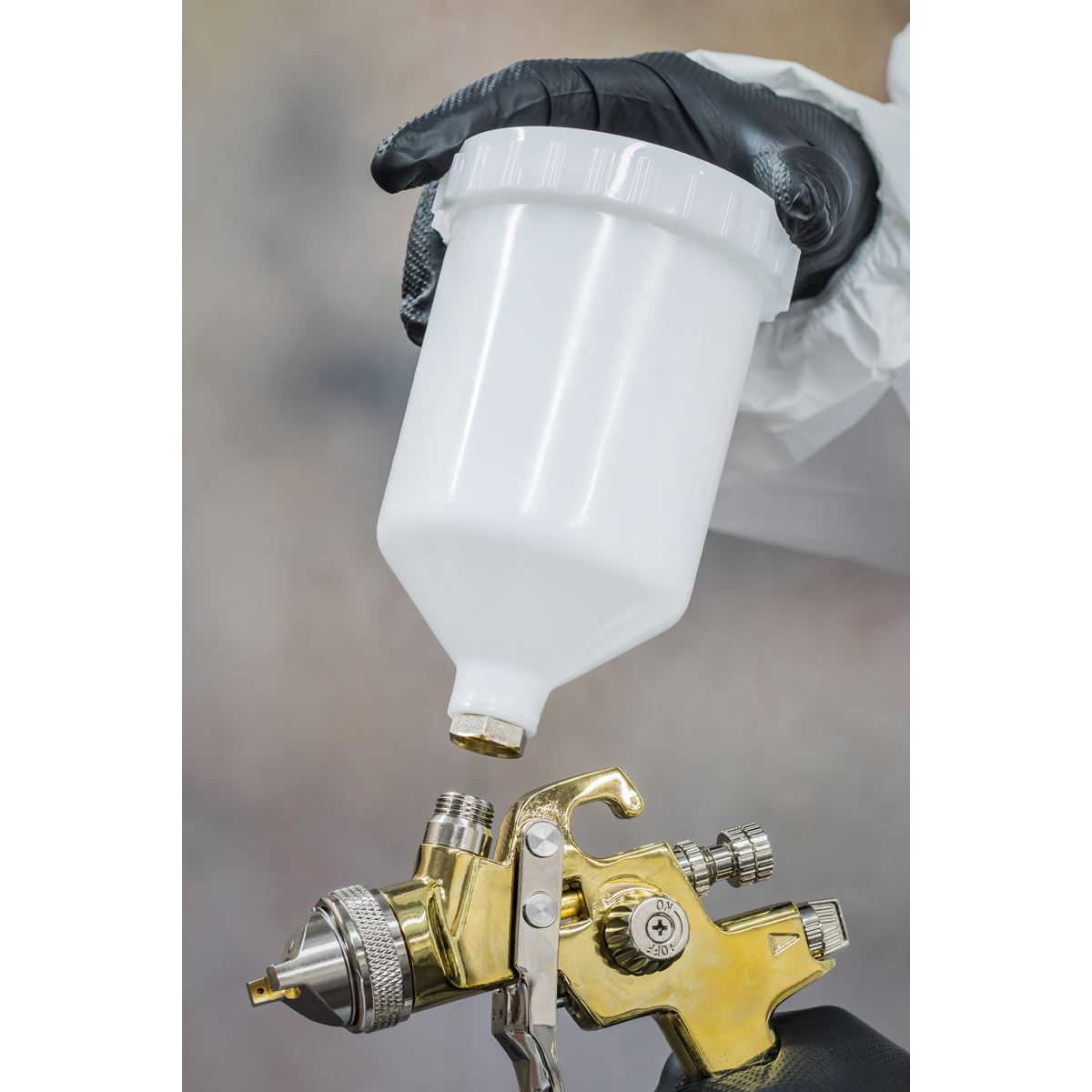 Sealey S701G Gravity Feed Spray Gun - 1.4mm Set-Up Gold Series Sealey