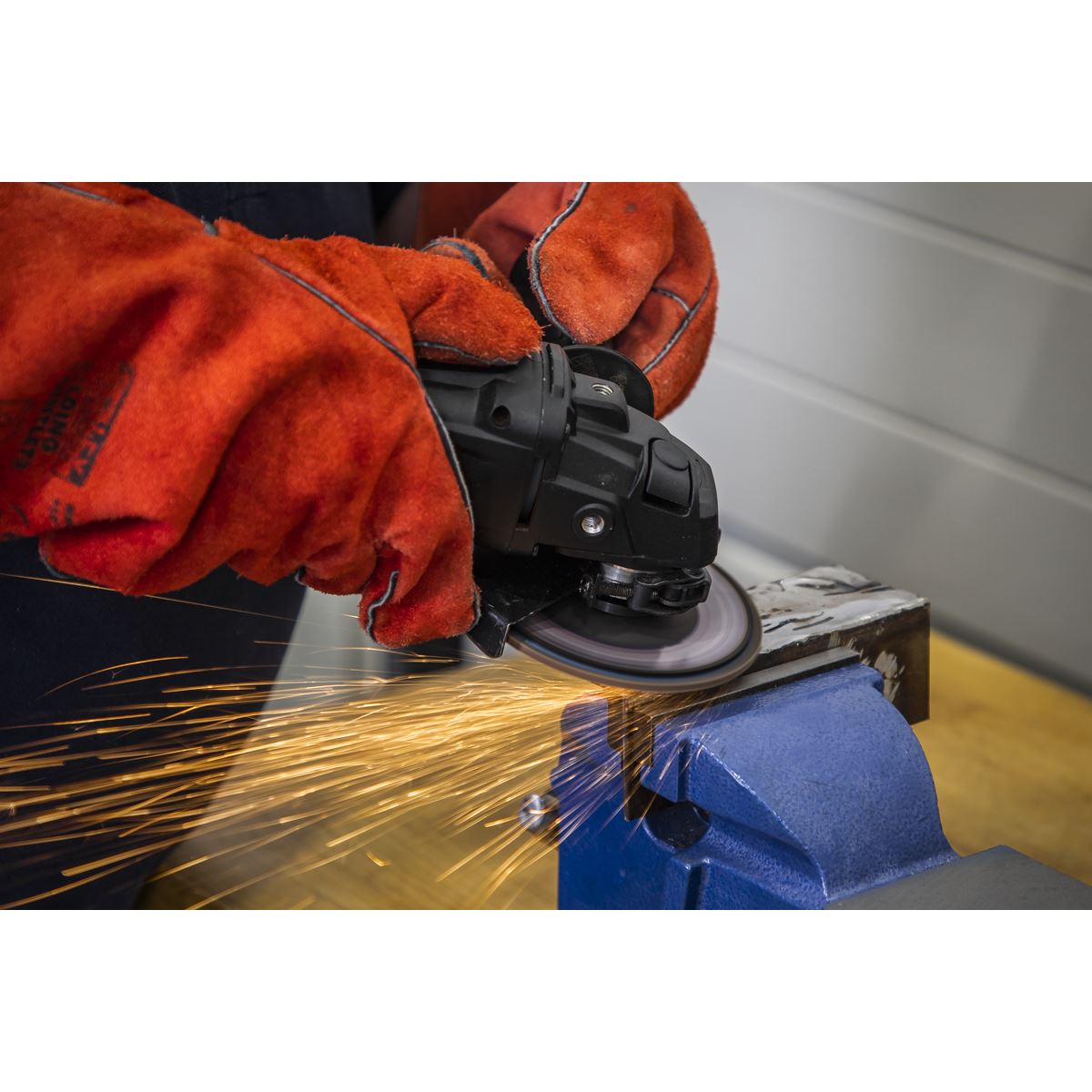 Sealey FD11580E Flap Disc Aluminium Oxide Ø115mm Ø22mm Bore 80Grit Sealey