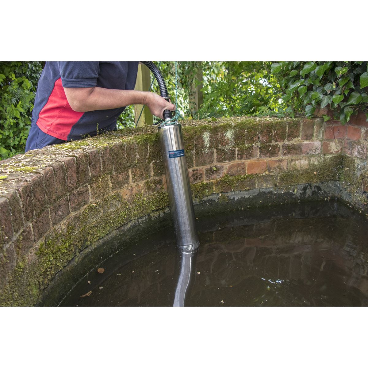 Sealey WPW9355 Borehole/Deep Well Pump 55m Head 9-Stage 230V Sealey