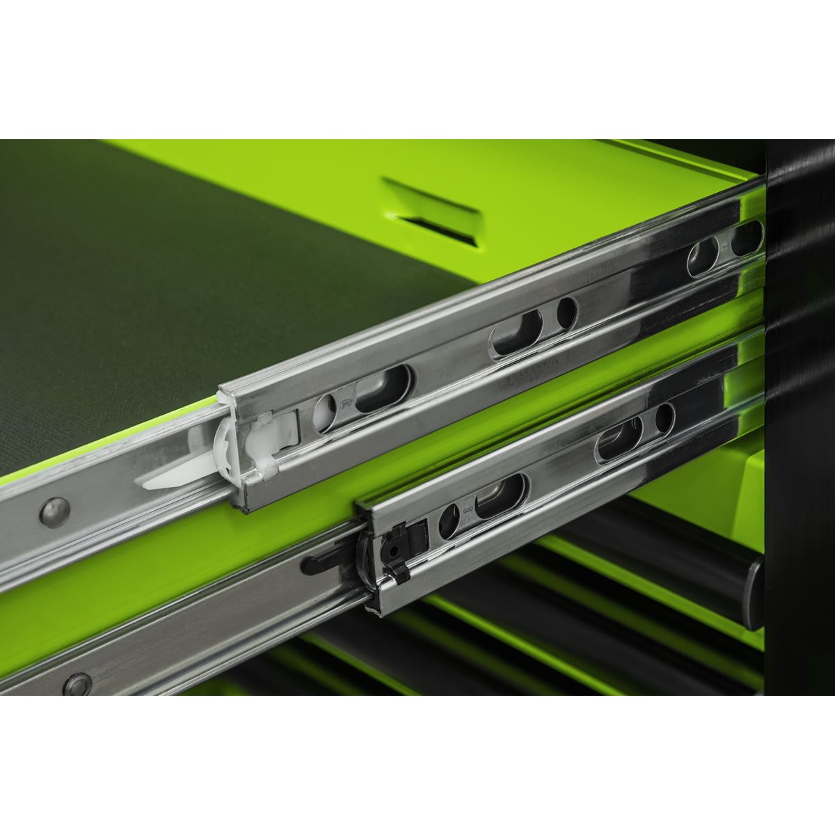 Sealey AP6115BECOMBO1 15 Drawer 1549mm Mobile Trolley with Wooden Worktop and Hutch and 2 Drawer Riser Sealey