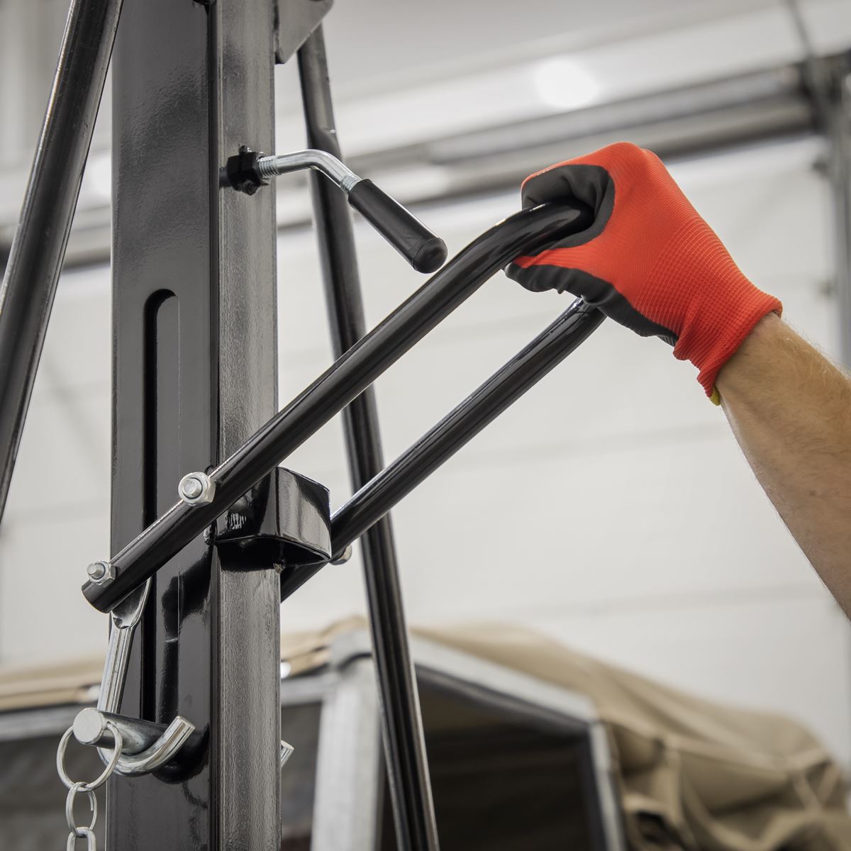 Sealey SG500KIT Portable Lifting Adjustable Gantry Crane 0.5 Tonne & Hoist Combo Sealey