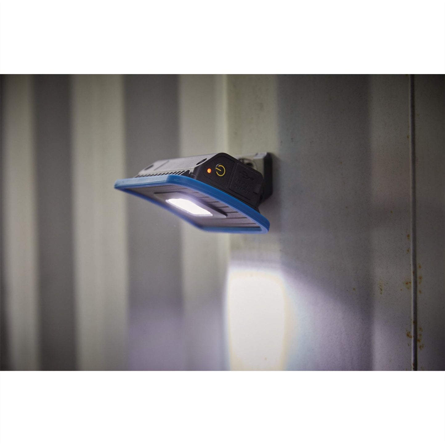 Draper 88595 COB LED Rechargeable Mini Flood Light and Power Bank with Magnetic Base and Hanging Hook 10W 1000 Lumens Blue USB-C Cable Supplied Draper