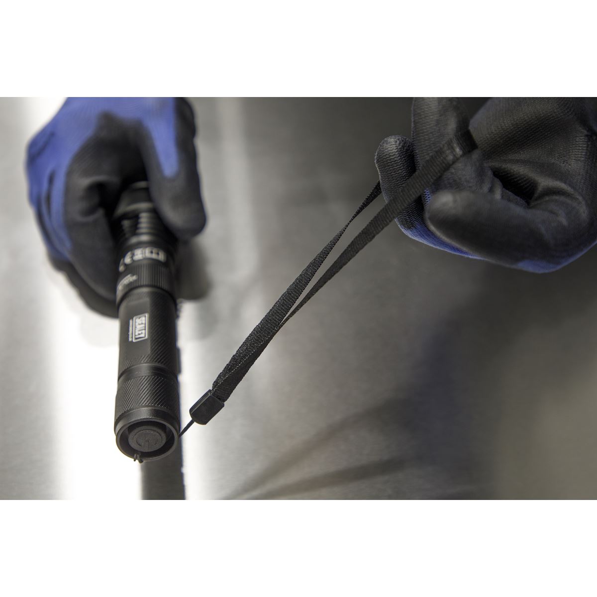 Sealey LED449 Aluminium Torch 10W SMD LED Adjustable Focus Rechargeable Sealey