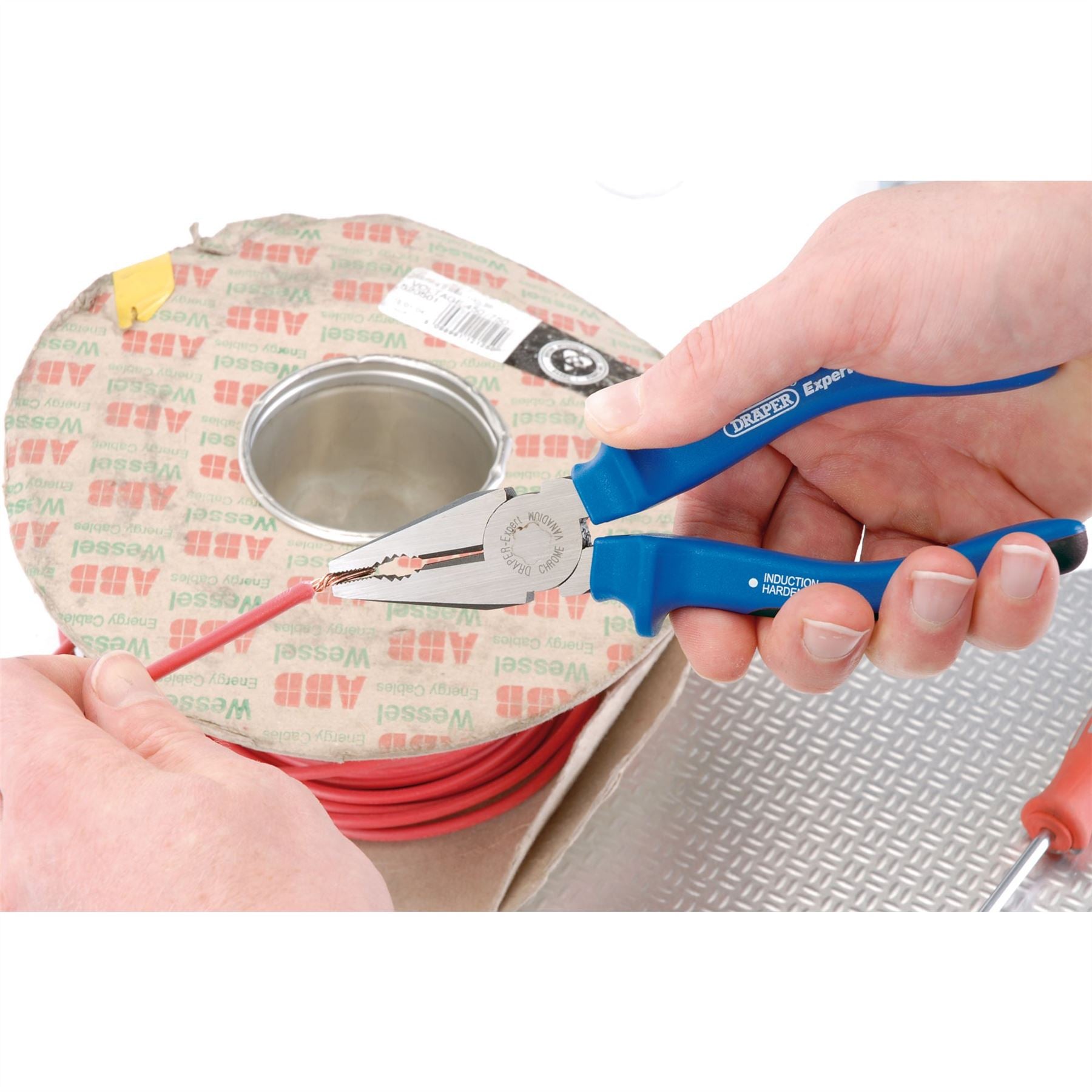 Draper 68883 Expert Heavy Duty Soft Grip Combination Pliers 160mm Draper