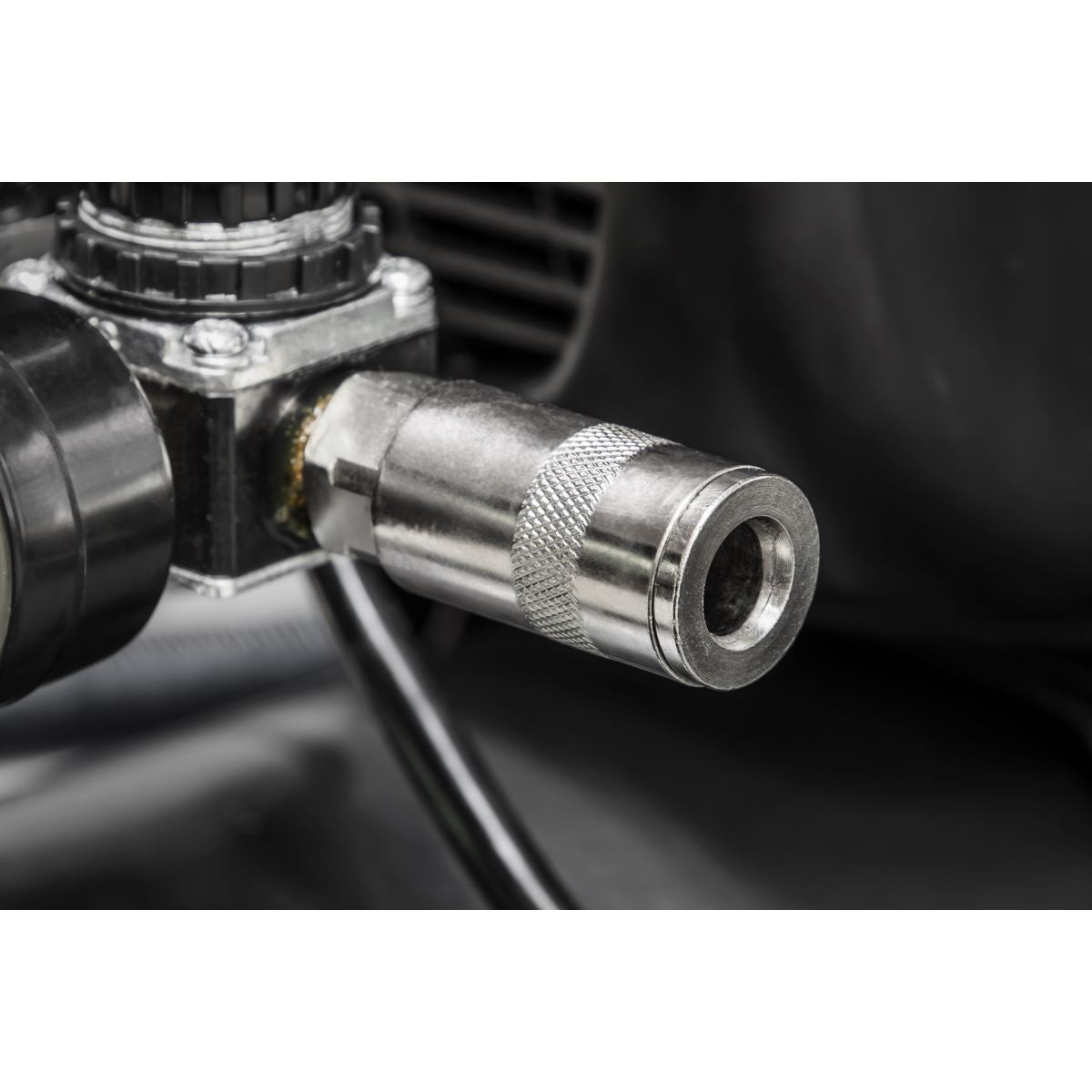 Sealey SAC10030VEKIT Air Compressor 100L Direct Drive 3hp & Air Accessory Kit Sealey