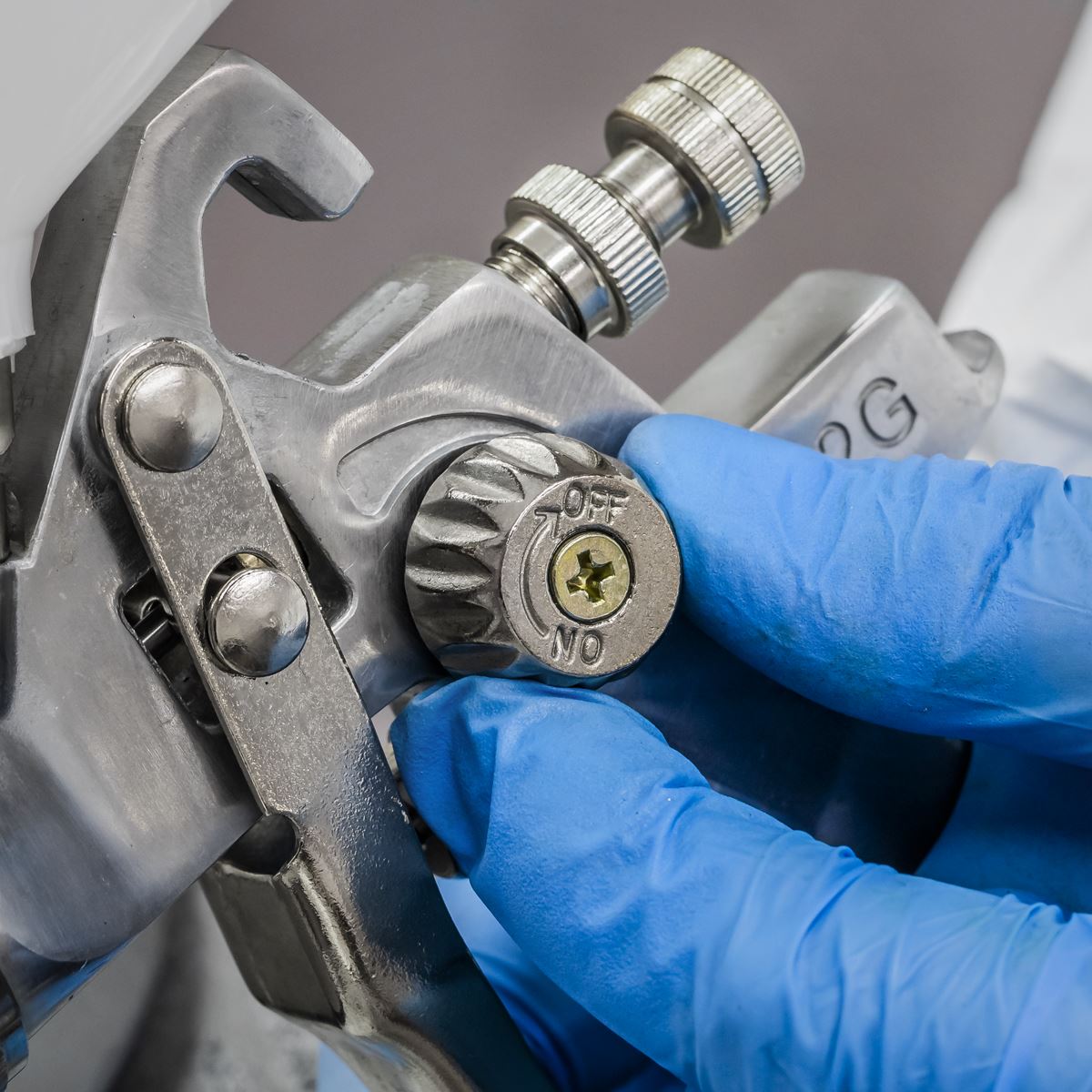 Sealey S642G Spray Gun Gravity Feed - 1.8mm Set-Up Siegen