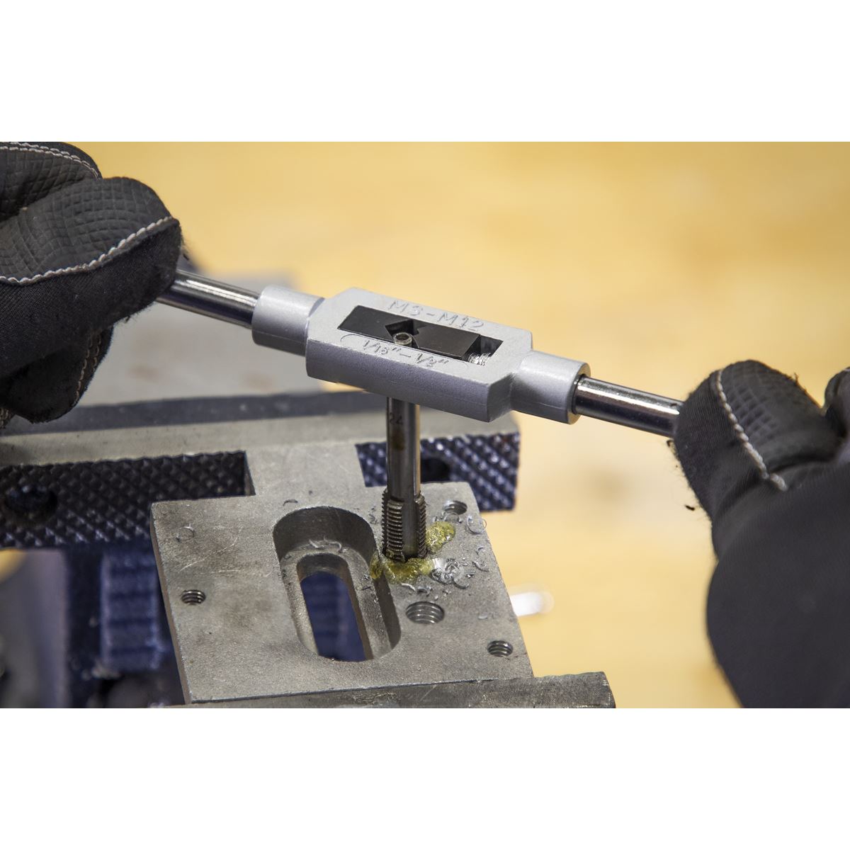 Sealey AK3024IMP Tap & Split Die Set Imperial 24pc Sealey