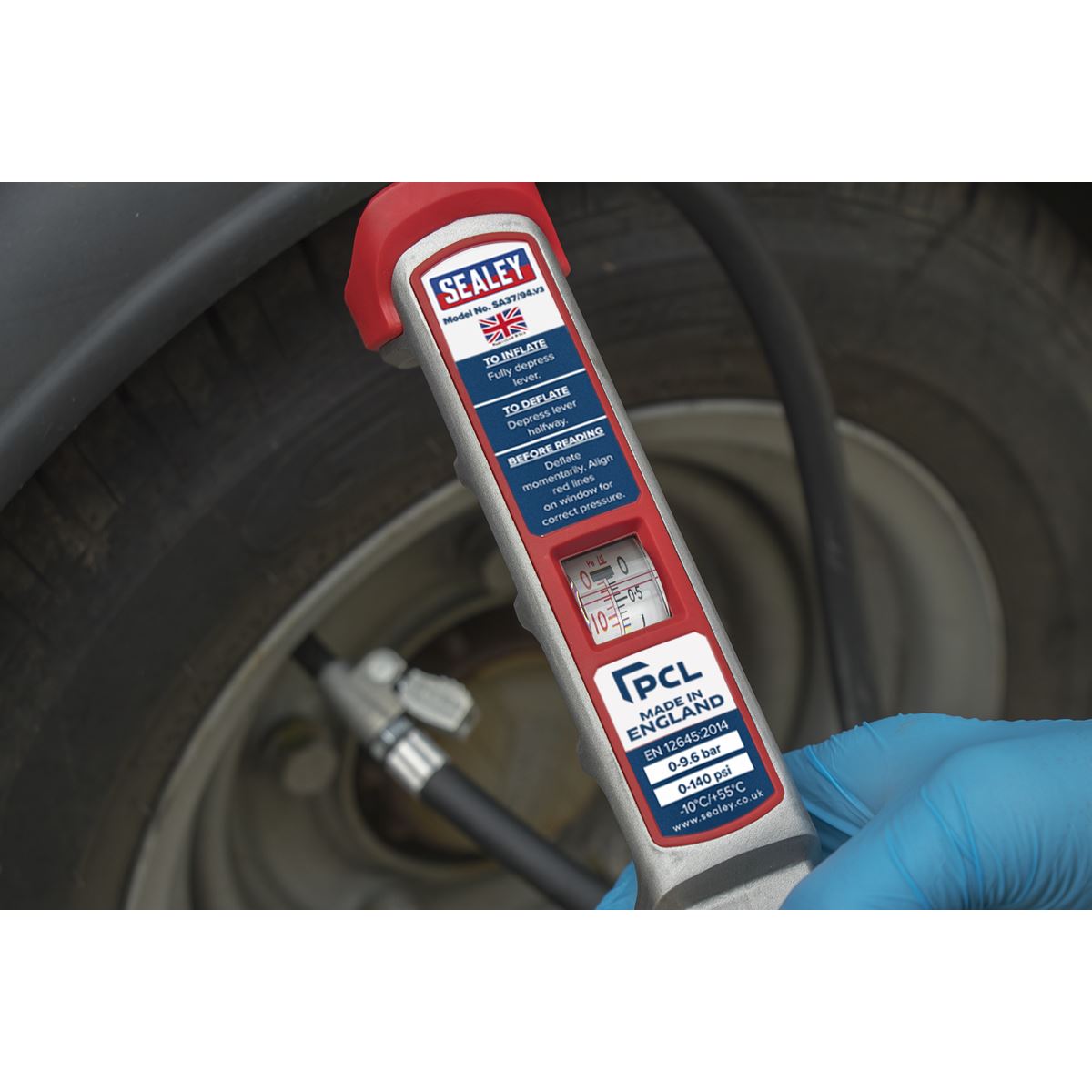 Sealey SA37/94 Professional Tyre Inflator with 2.5m Hose & Clip-On Connector Sealey