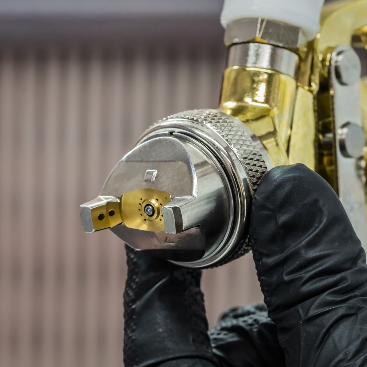 Sealey S701G Gravity Feed Spray Gun - 1.4mm Set-Up Gold Series Sealey