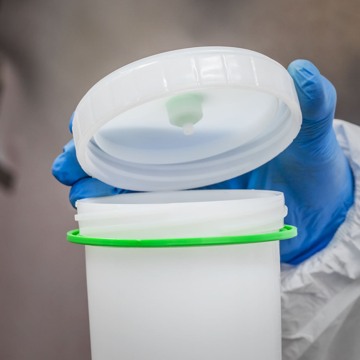 Sealey S717G Gravity Feed Spray Gun 1.7mm Set-Up Sealey