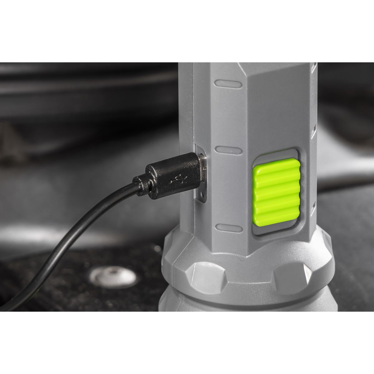 Sealey LED302 Dual Mode Hand Torch Spotlight / Floodlight Sealey