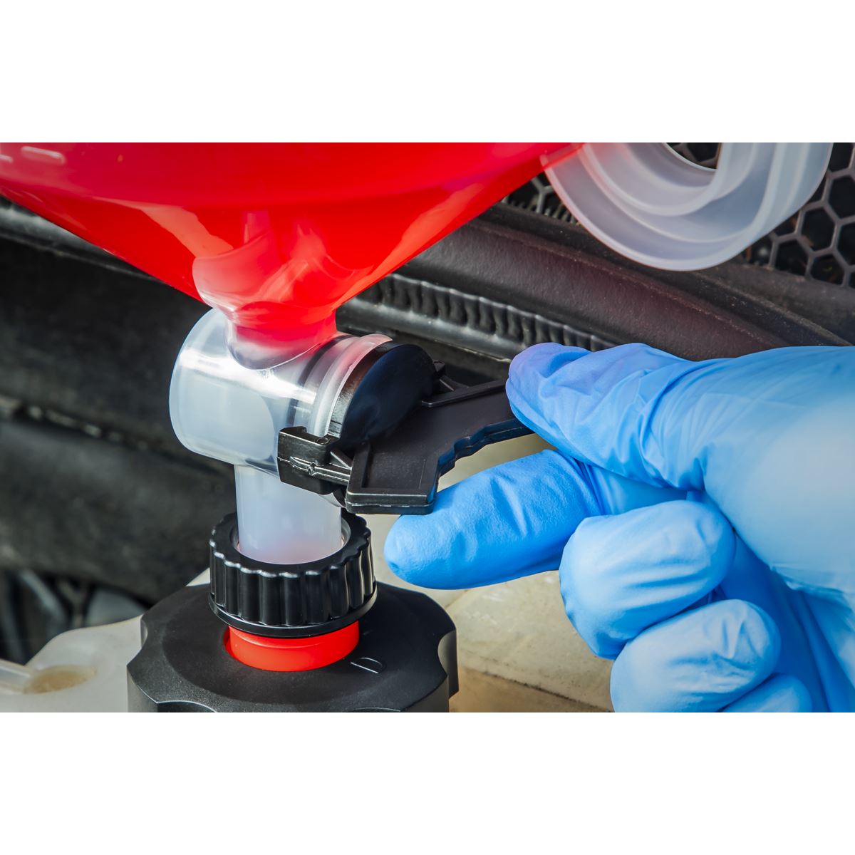 Sealey VS0045 Automotive Coolant Filling Set Non-Spill 15pc Sealey