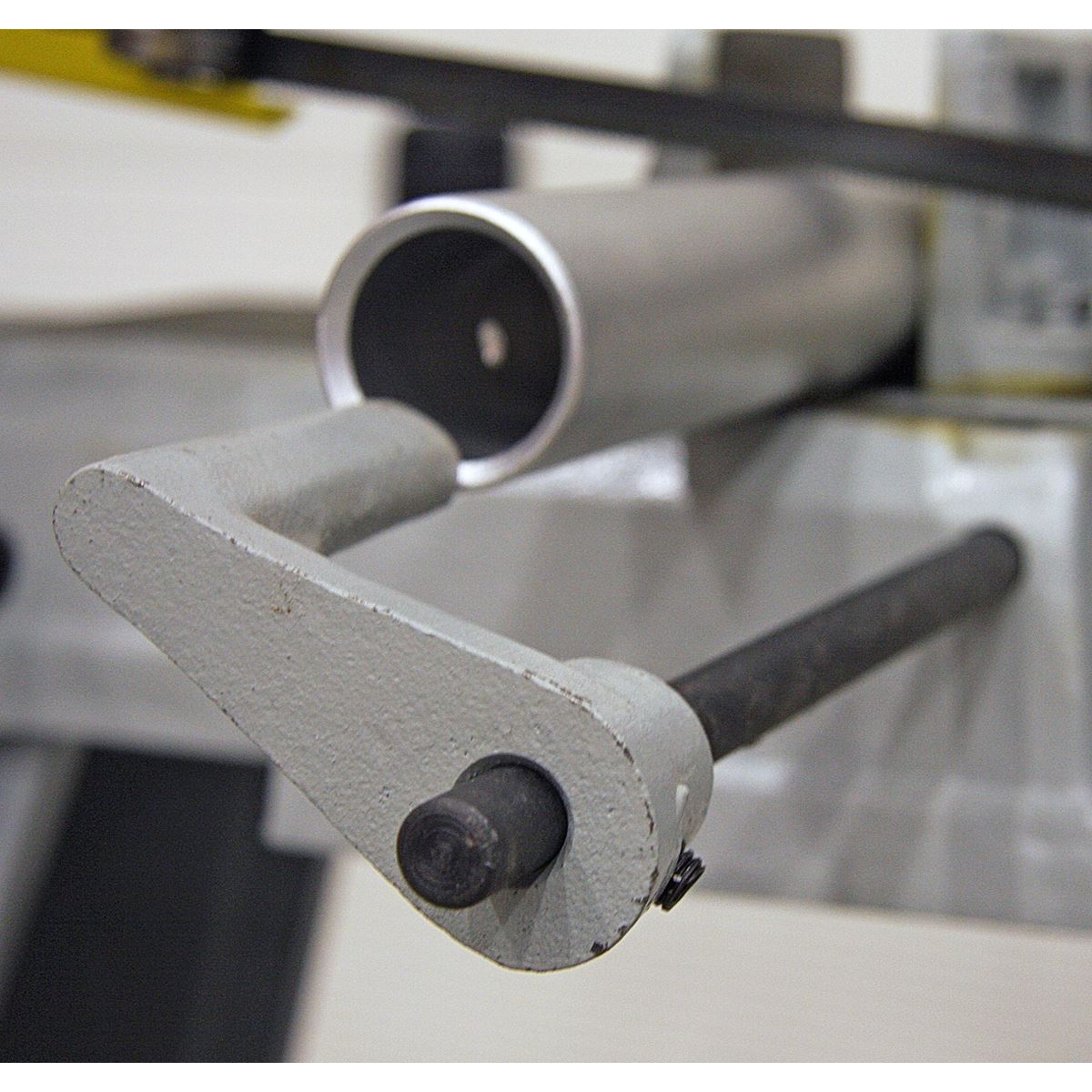 Sealey SM5 Metal Cutting Bandsaw 3-Speed 150mm 230V Sealey