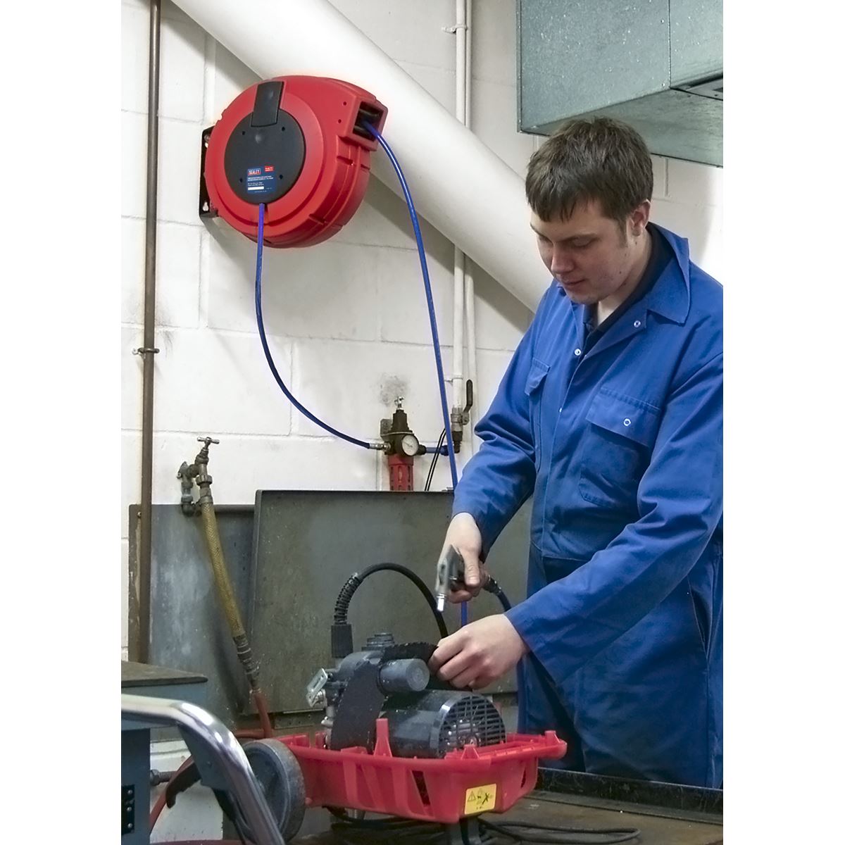 Sealey SA894 Retractable Air Hose Reel HD Mechanism 15m Ø8mm ID - PU Hose Sealey