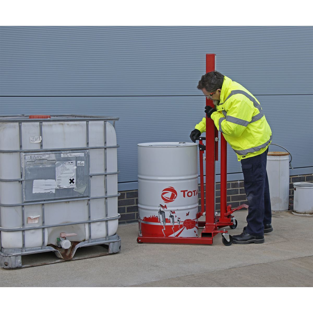 Sealey DH03 Hydraulic Drum Truck & Van Loader 205L Sealey