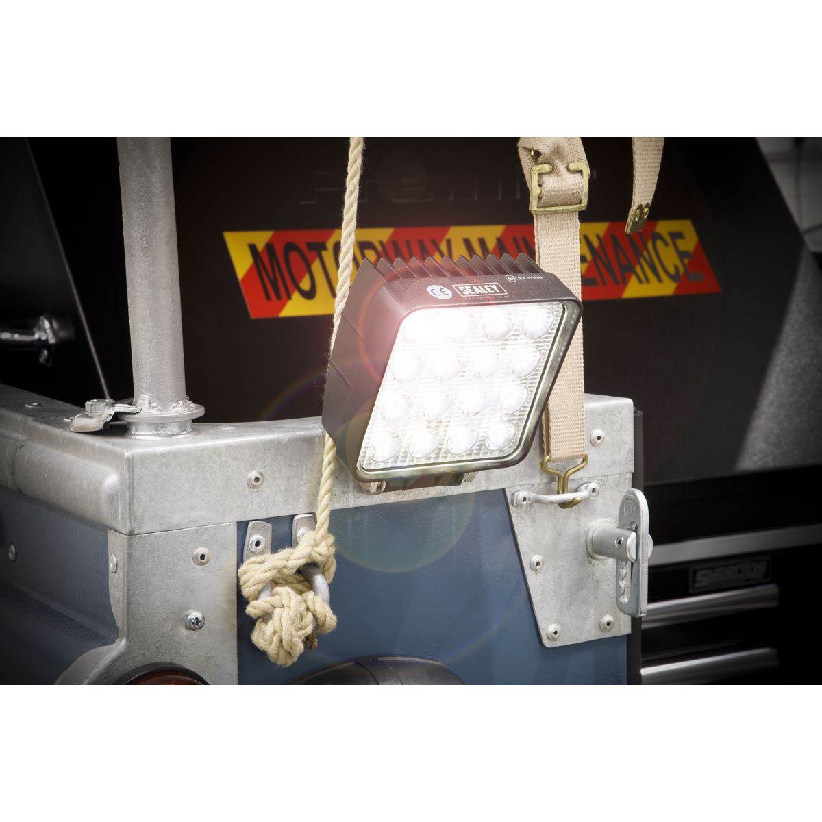Sealey LED5S Square Worklight with Mounting Bracket 48W SMD LED Sealey