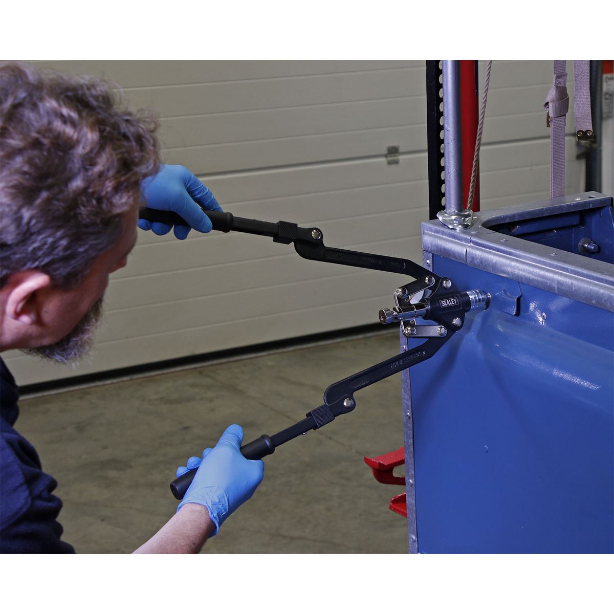 Sealey AK39602 Rivet & Threaded Nut Rivet Kit Sealey