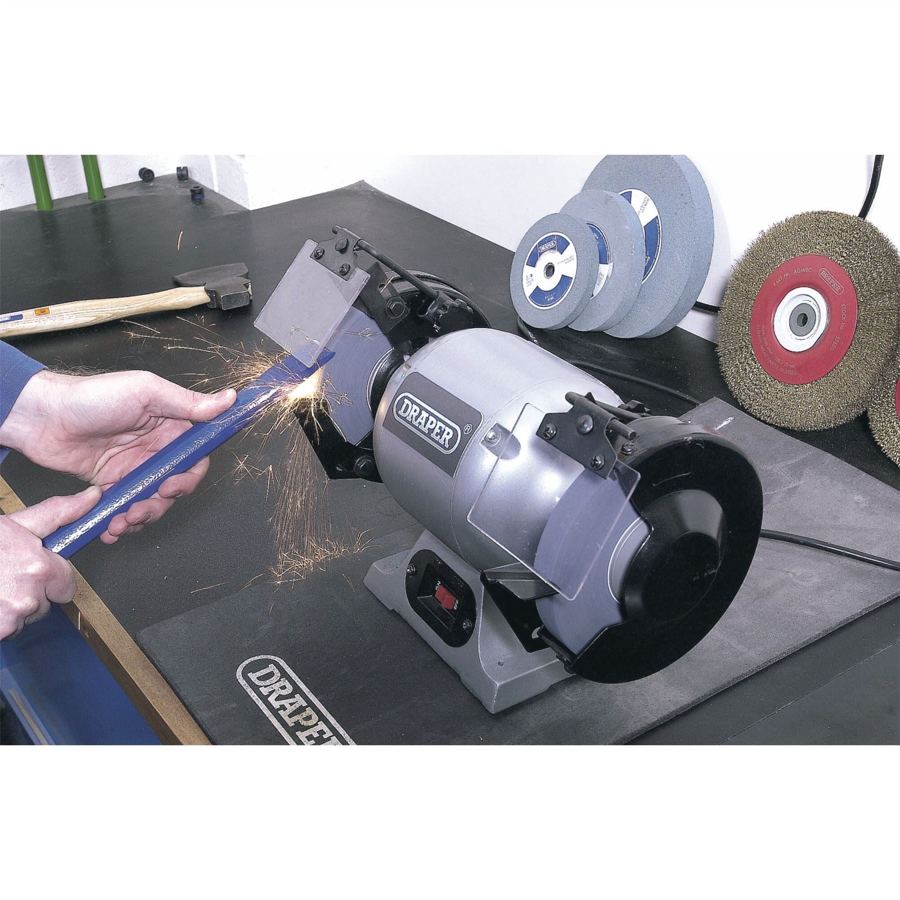 Draper 29620 230V Heavy Duty Bench Grinder 150mm 370W Draper