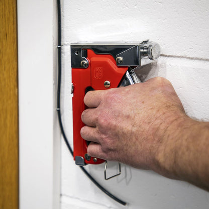 Sealey AK7061 Staple & Brad Nail Gun Heavy-Duty 4-14mm Sealey