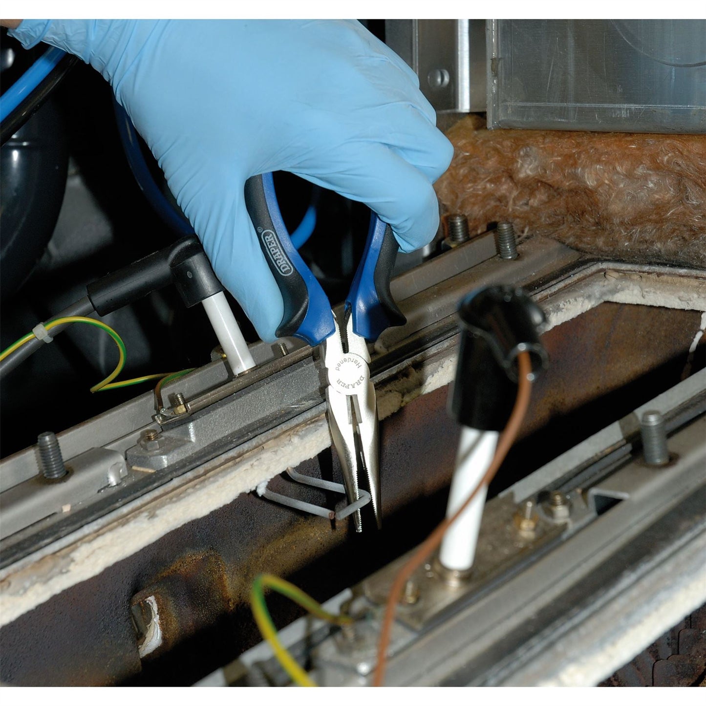 Draper 44143 Soft Grip Long Nose Pliers 200mm Draper