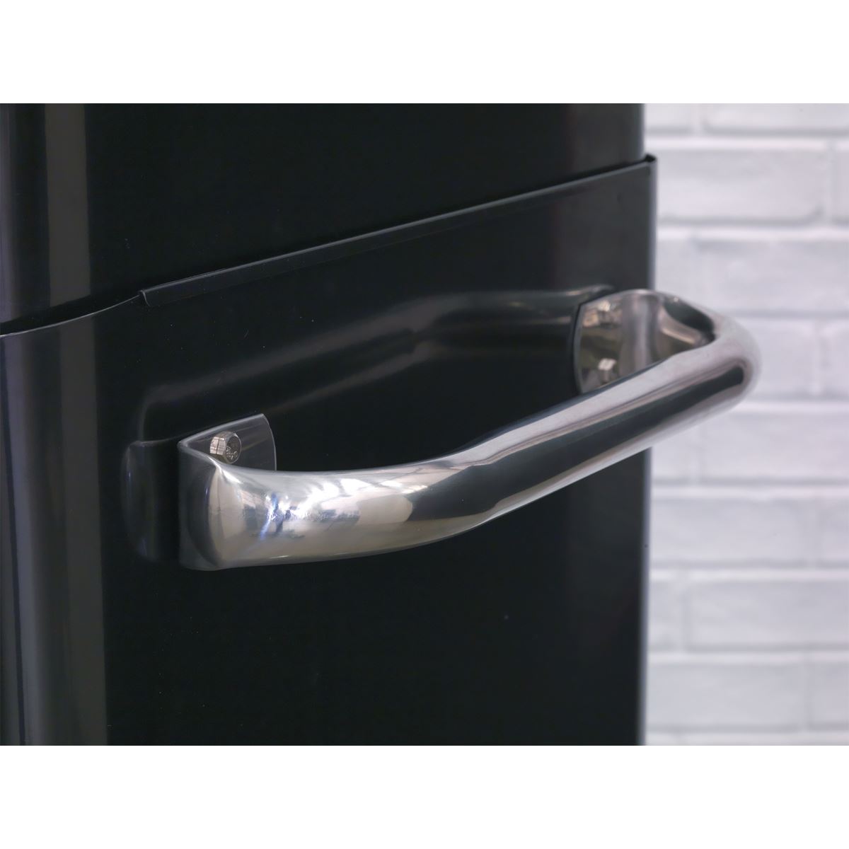 Sealey AP28204BR Rollcab 4 Drawer Retro Style- Black with Red Anodised Drawer Pulls Sealey