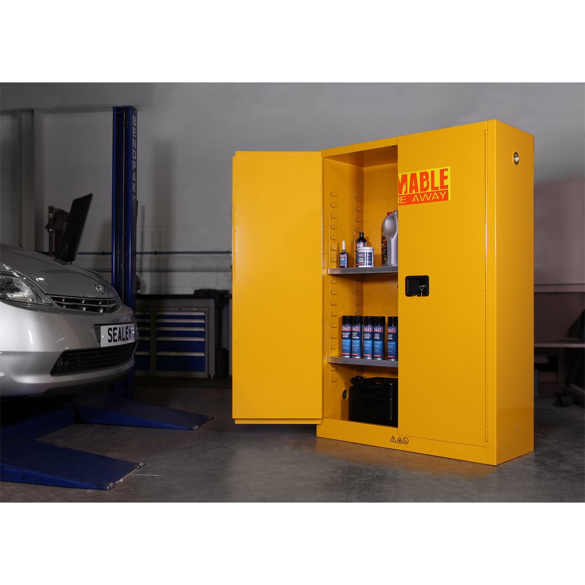 Sealey FSC10 Flammables Storage Cabinet 1095 x 460 x 1655mm Sealey