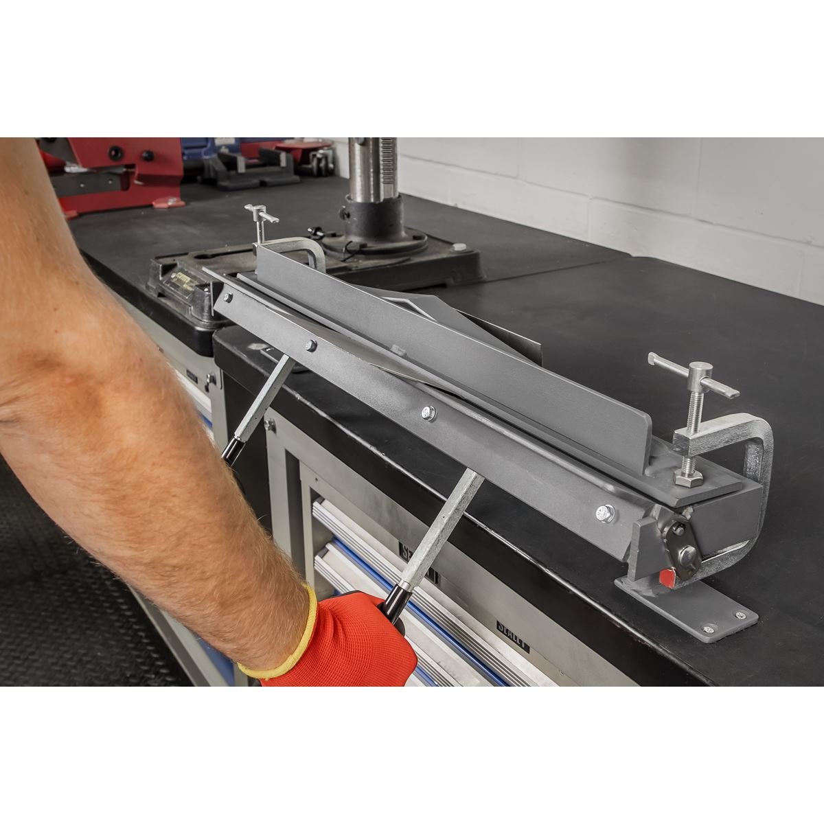 Sealey TS01 Vice/Bench Mounting Sheet Metal Folder 700mm Sealey