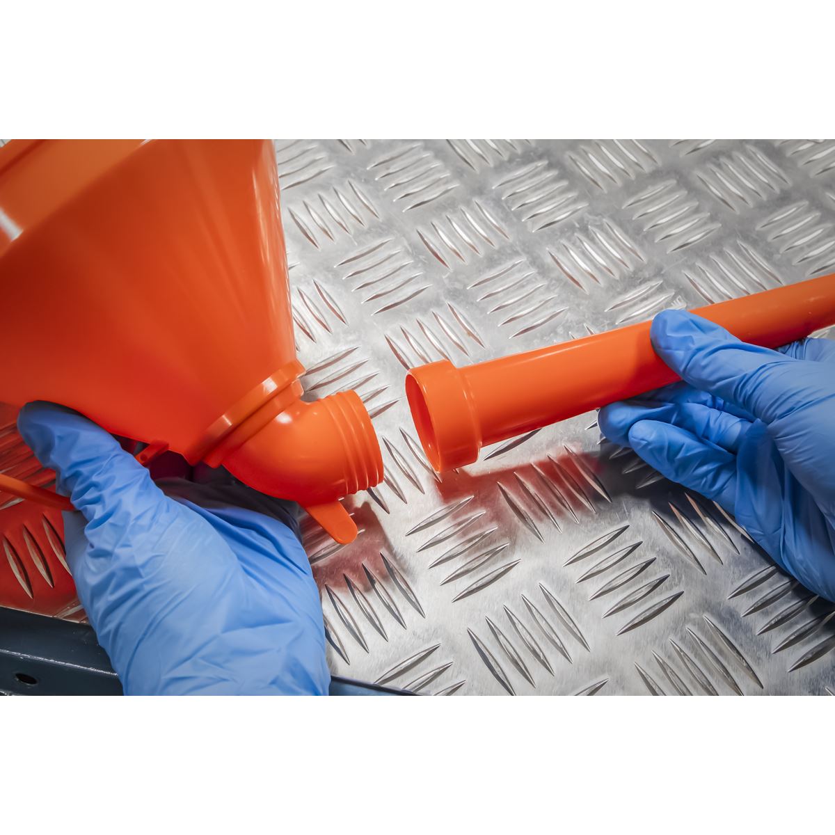 Sealey F16 Funnel with Fixed Offset Spout & Filter Medium Ø160mm Sealey