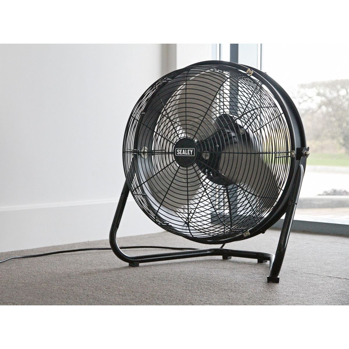 Sealey HVF18IS Industrial High Velocity Floor Fan with Internal Oscillation 18" Sealey