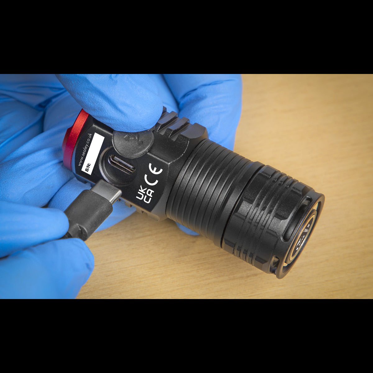 Sealey LED2500SB Super Beam 2500lm Rechargeable SMD LED 24W Pocket Light Sealey