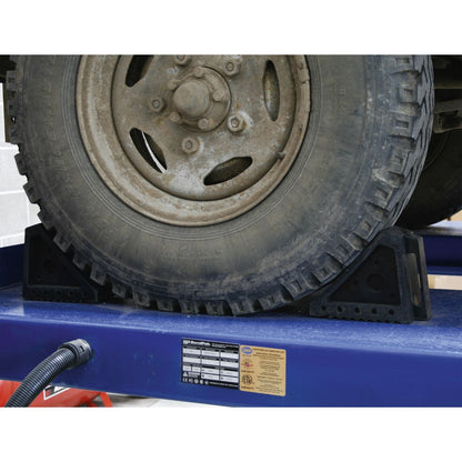 Sealey WC01 Rubber Wheel Chocks - Pair Sealey