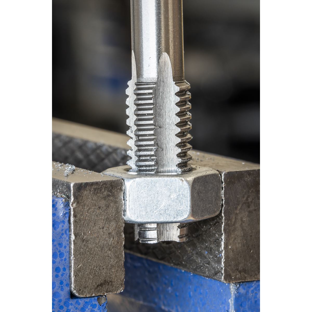 Sealey AK3015 Tap & Die Set 32pc Split Dies Metric Sealey