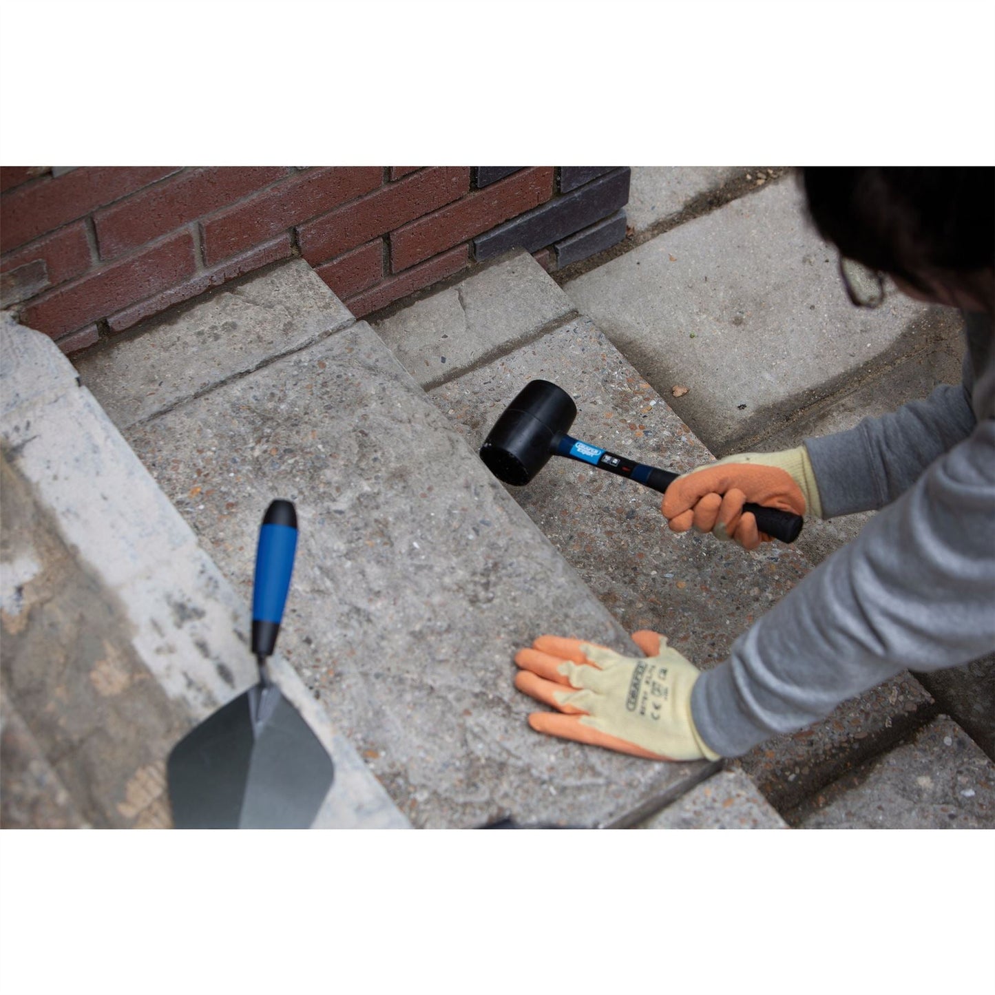 Draper 08017 Rubber Mallet with Fibreglass Shaft 450g/16oz Draper