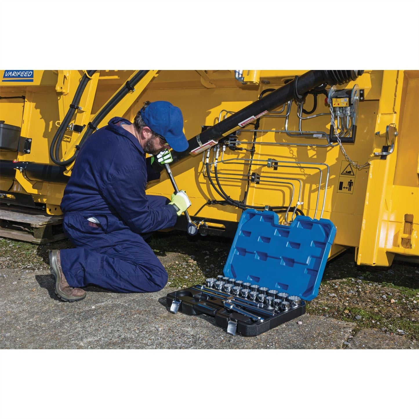 Draper 16484 Combined MM/AF Socket Set 3/4" Sq. Dr. 26 Piece Draper