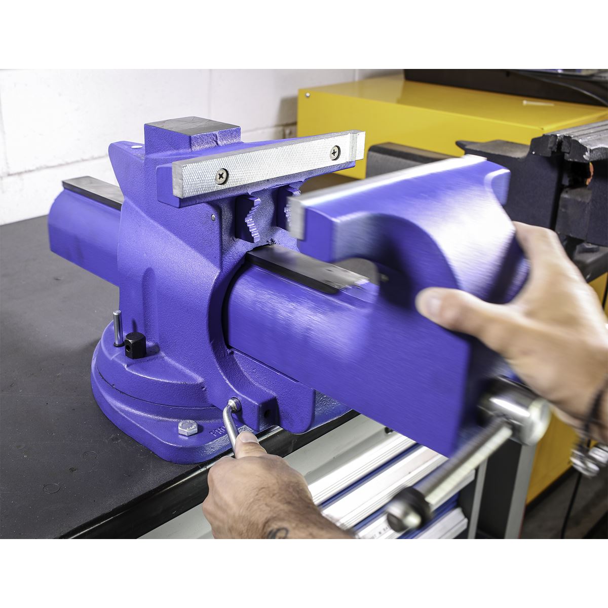 Sealey QAV200 Vice 200mm Quick Action Swivel Base Cast Iron Sealey