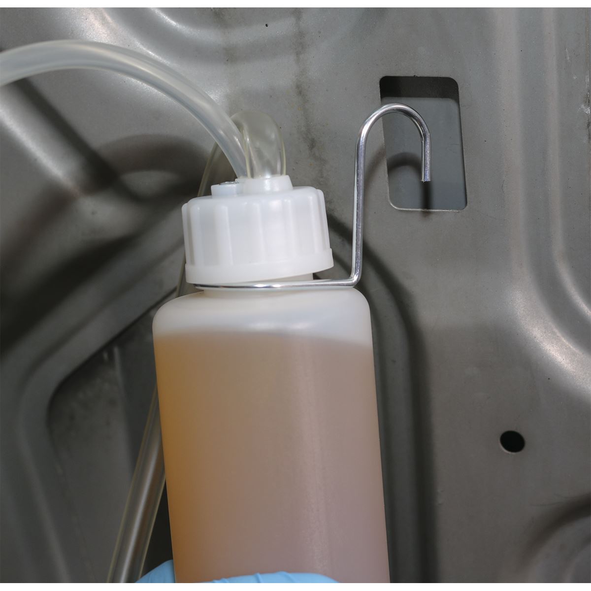 Sealey VS1205 Brake & Clutch Bleeder Sealey