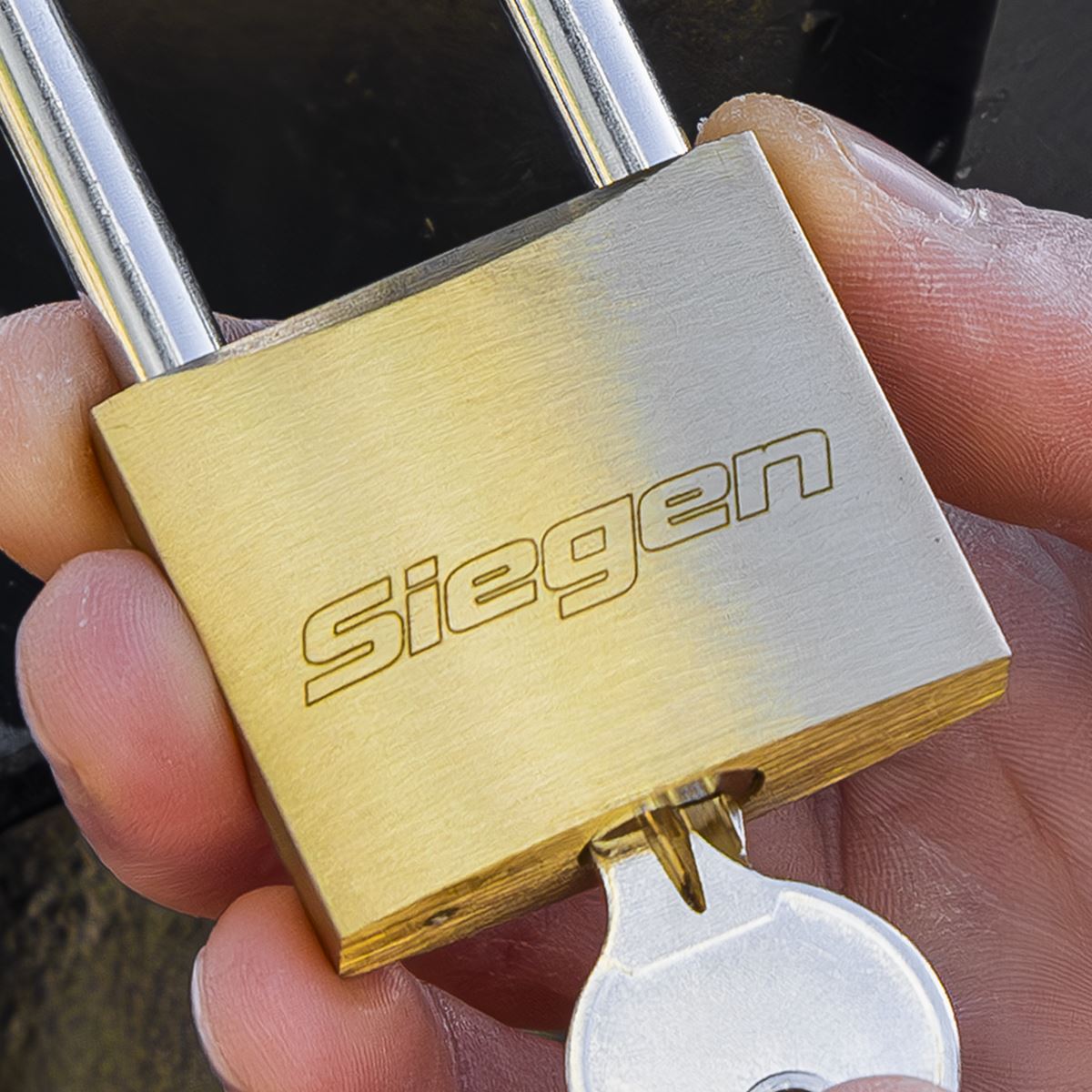 Siegen S0989 Brass Body Padlock with Brass Cylinder Long Shackle 40mm Siegen