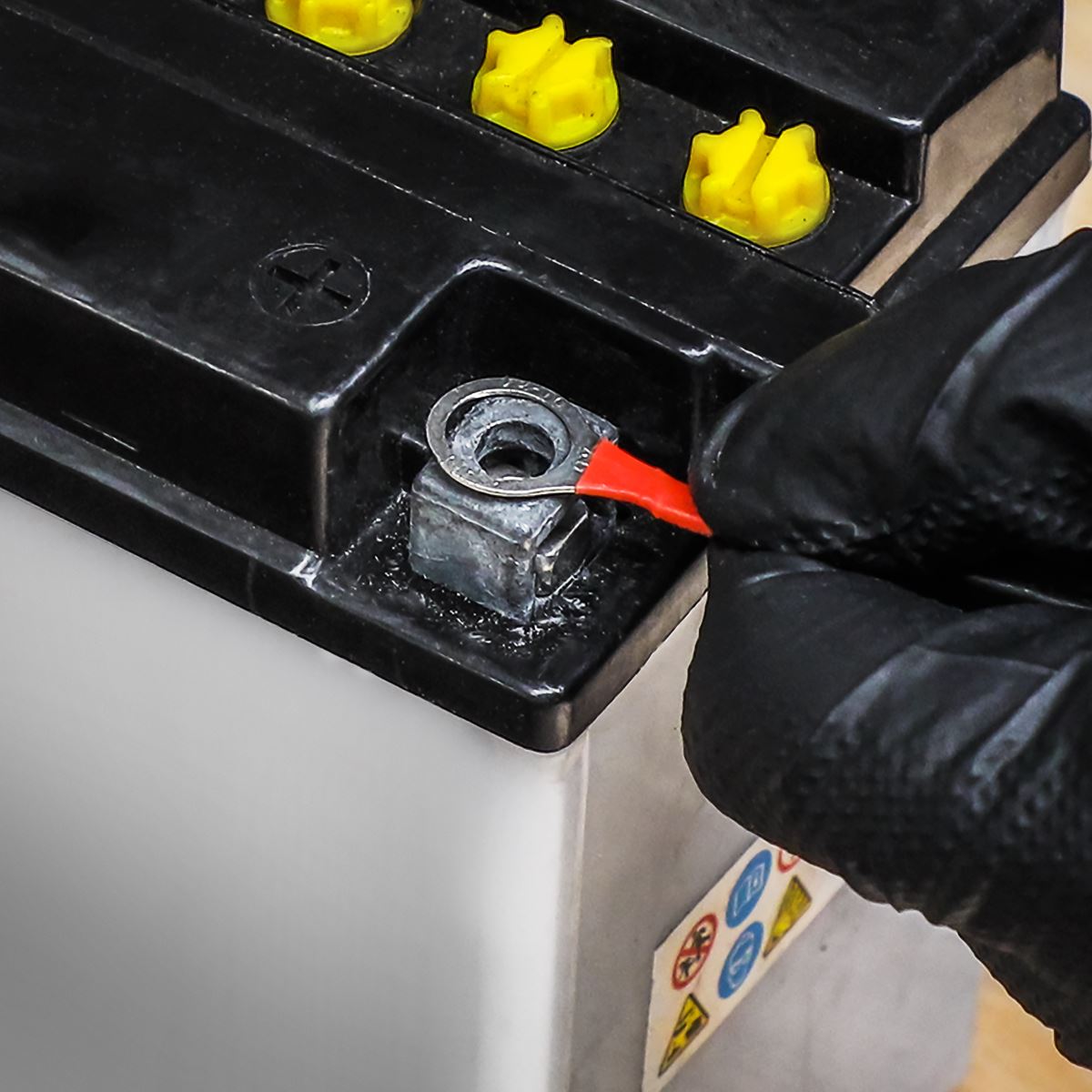 Sealey MBC250 Two Bank 6/12V 10A (2 x 5A) Auto Maintenance Charger Sealey