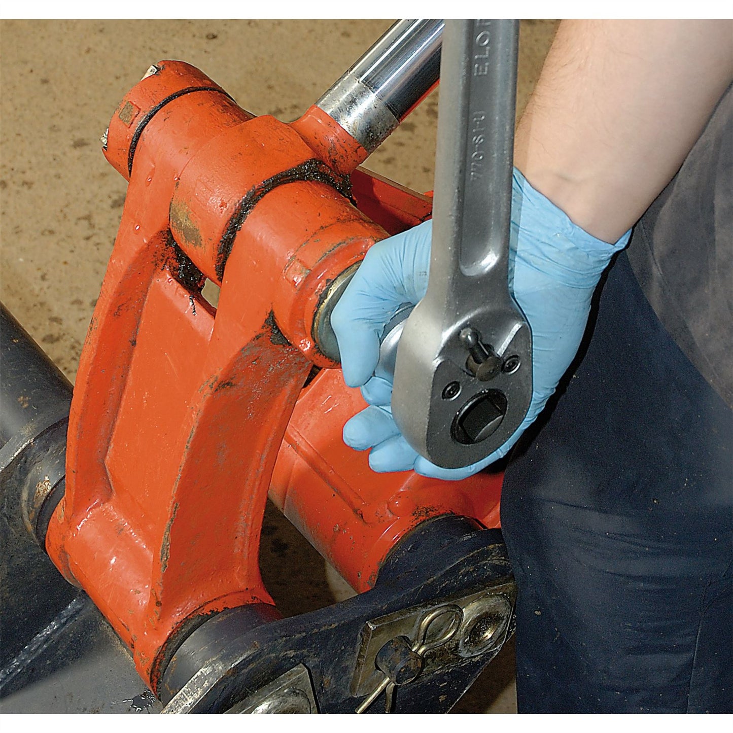 Elora 01028 Reversible Ratchet 3/4" Sq. Dr. 500mm Elora