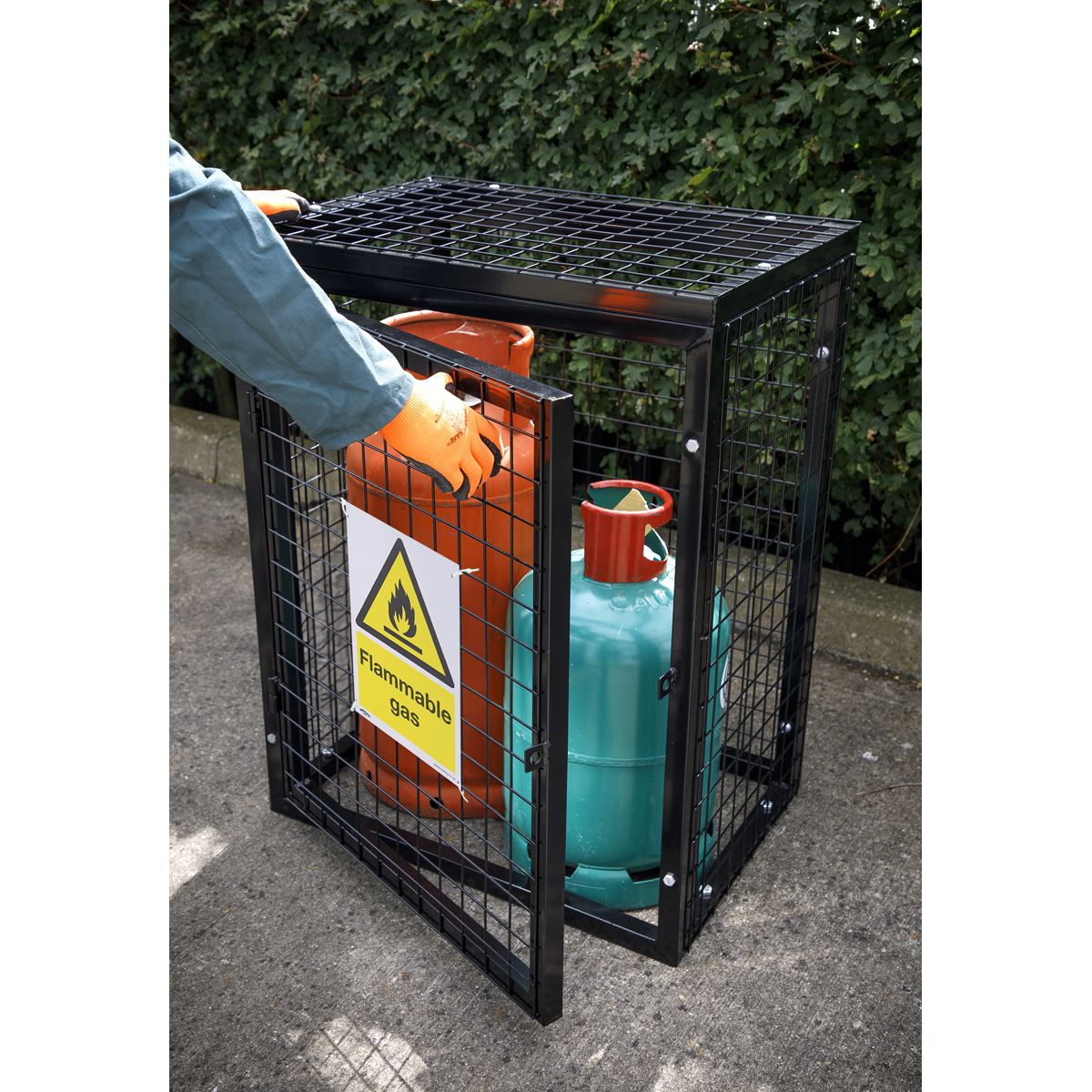 Sealey SS59P1 Warning Safety Sign - Flammable Gas - Rigid Plastic Sealey